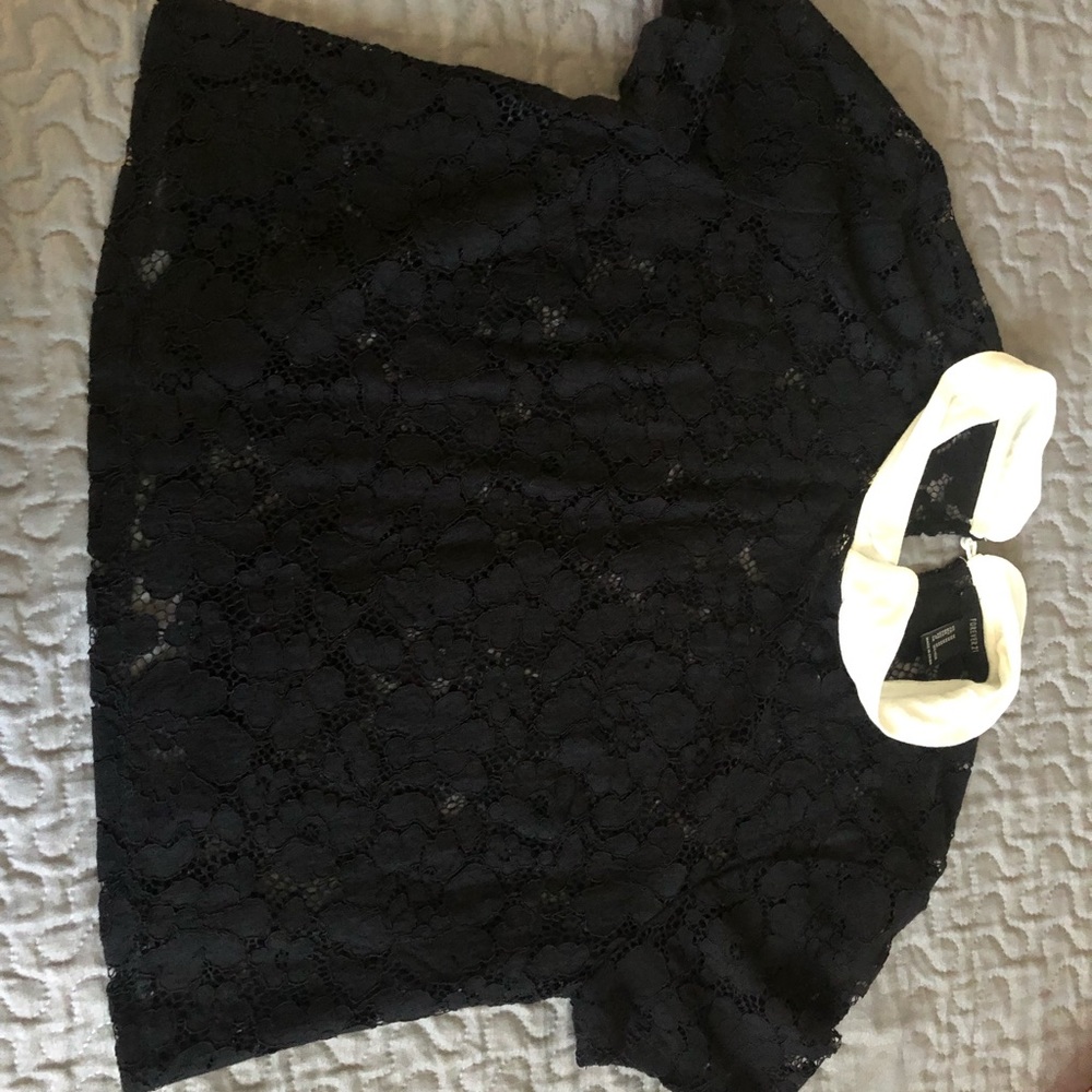 Black lace crop